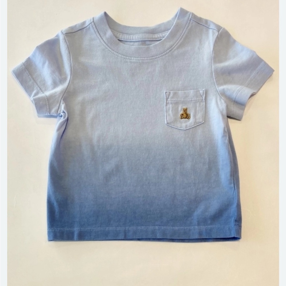 GAP Blue Short Sleeve Tee Ombré Design
